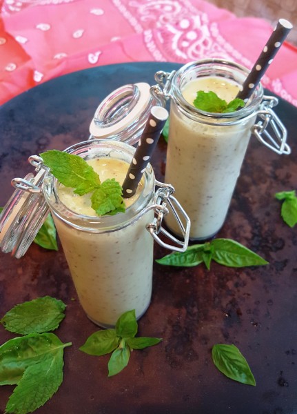 Basil-Mint Peach Sipper with Napkin