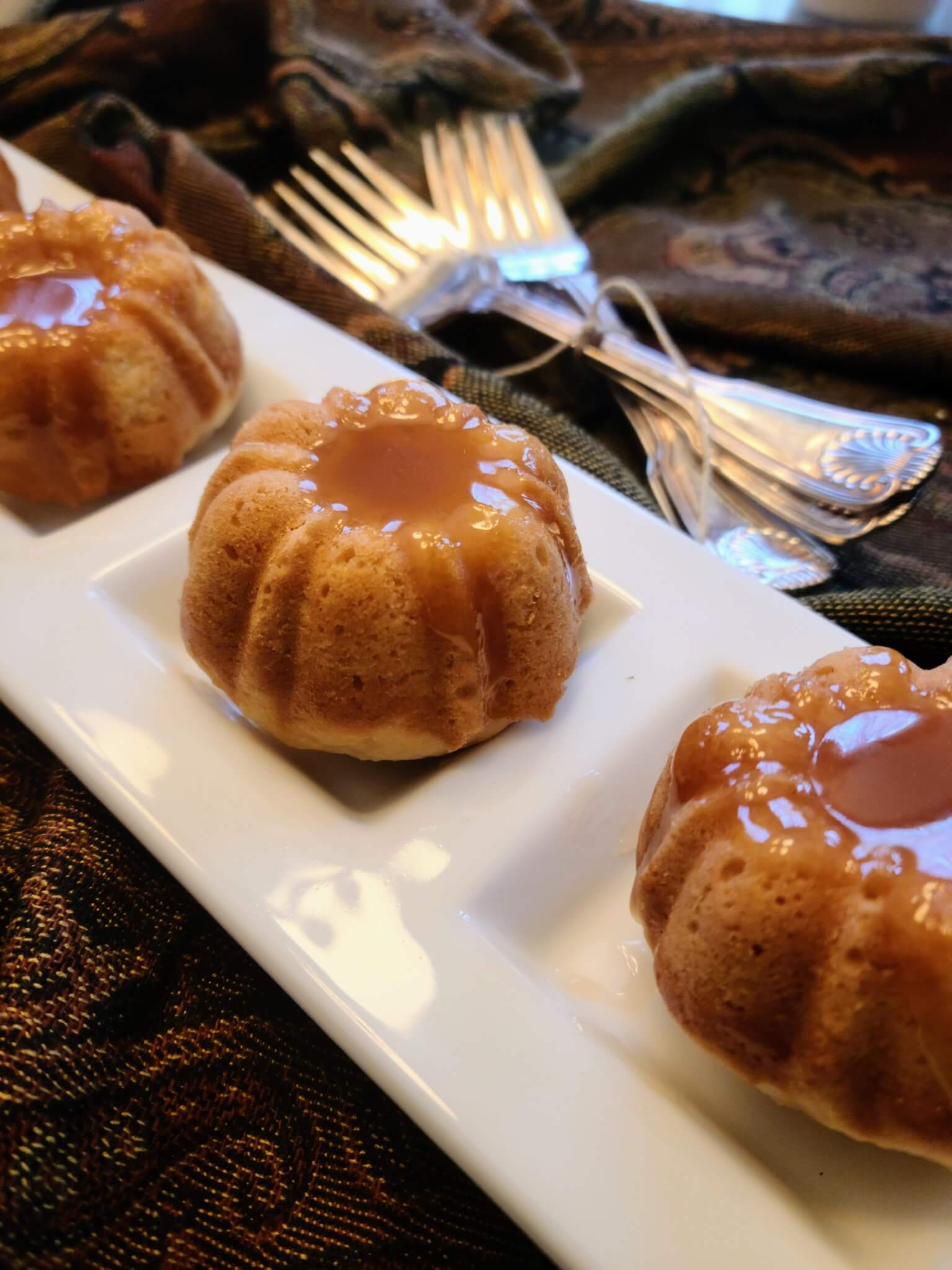 Glazed Amaretto (or Rum) Mini Bundt Cakes (vegan & plantbased) Vegan
