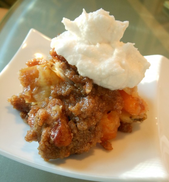 Apple-Pear-and-Dried-Apricot-Crisp-with-Chai-Scented-Streusel-Topping