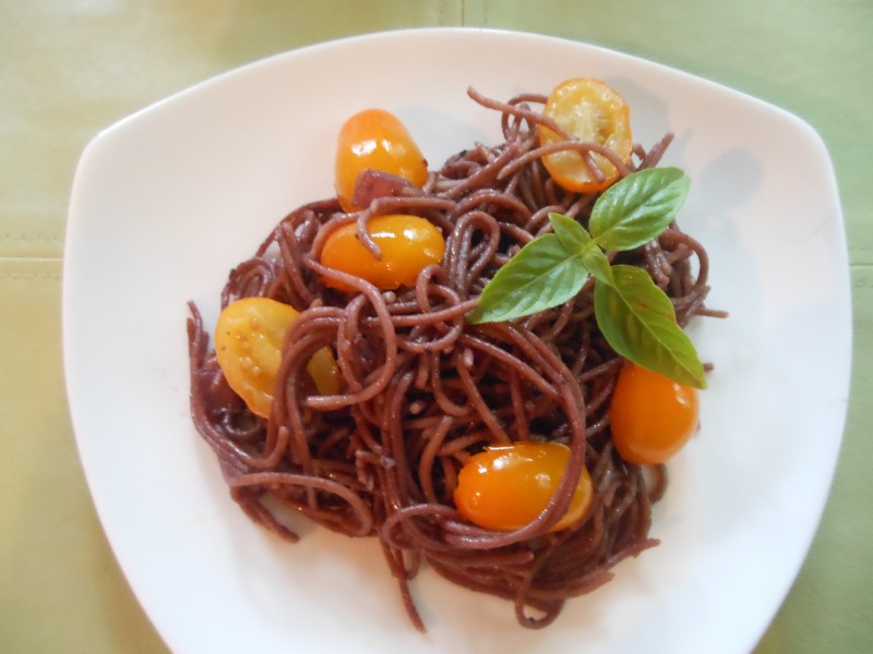 Red Zinfandel Pasta with Golden Grape Tomatoes