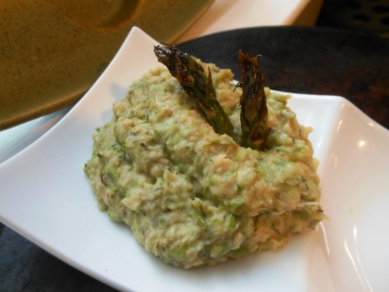 Grilled Asparagus and White Bean Spread