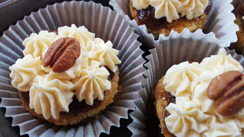 Orange Cake with Caramel Filling and Orange Buttercream Frosting 3