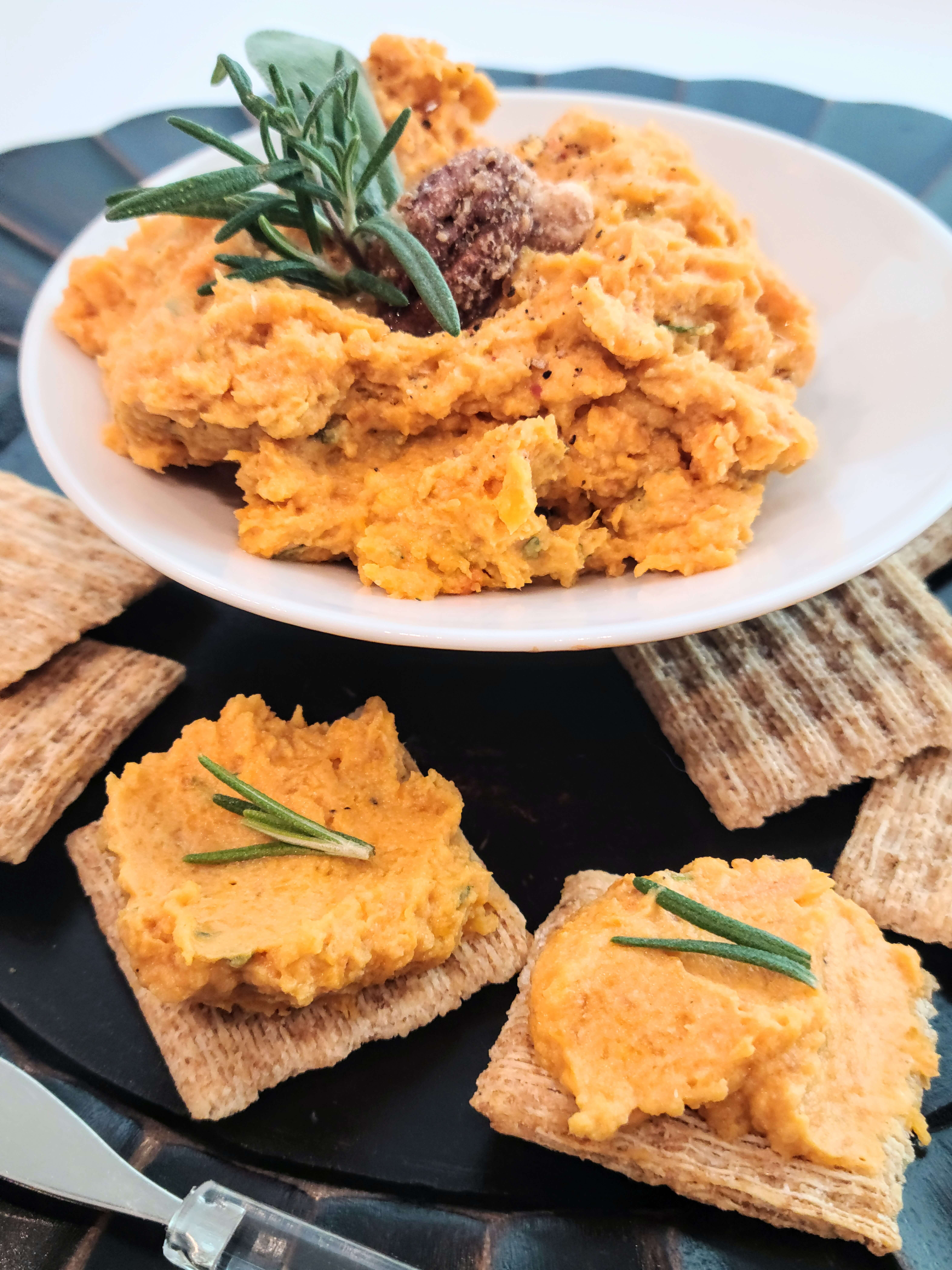 Vegan & Plant-Based Spero Vegan GOAT Cheese More of a BLUE (Review + Recipe)